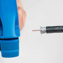 UST-100 - COAX Stripping Tool for RG59, RG6, RG7, RG11 Cables
