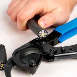 RC-500 - Ratcheting Cable Cutter, 500 MCM