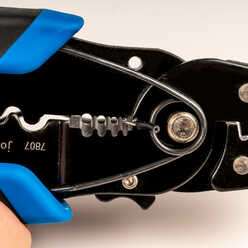 TCK-178X - Solderless Ring/Lug Terminal Kit with Crimper