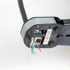 UC-4511 - RJ45 & RJ11/12 Modular Pass-through Crimper with Tail Crimping Slots