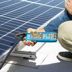 ACM-1500DC - Solar+ Clamp Meter CAT III 1500 V