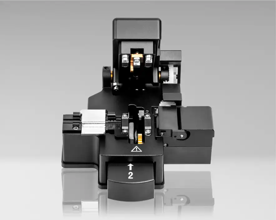 FC-600 - One Step Fiber Optic Cleaver with Auto-Rotating Blade